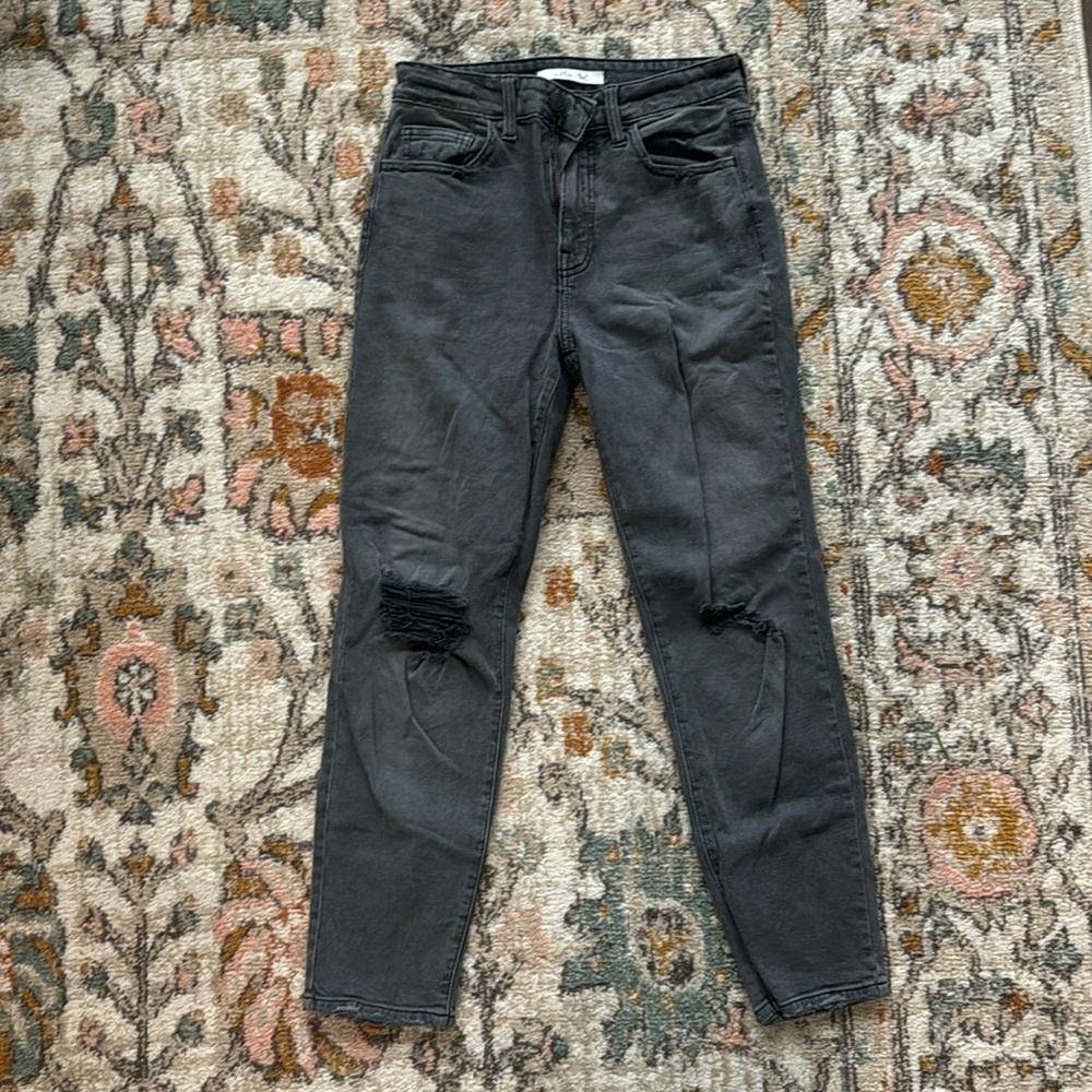 High Rise Mom Fit Black Jean